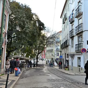 Modern Cozy - Portas Do Sol Lisbona